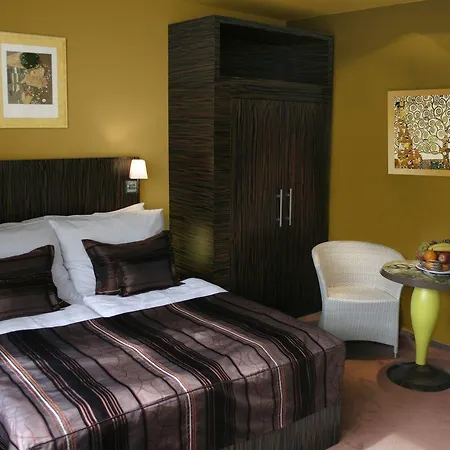 Ea Crystal Palace 4* Prague