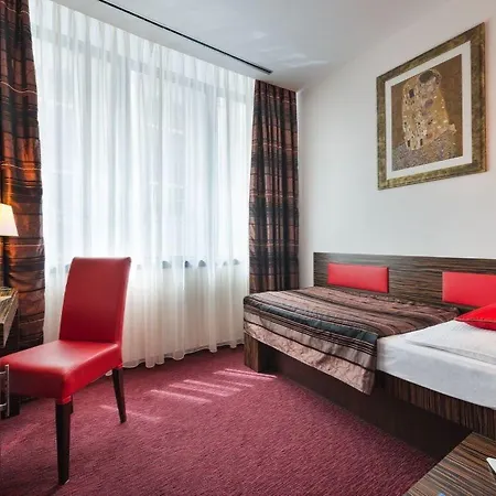 Ea Crystal Palace 4*