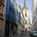 Ea Crystal Palace Praha