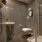 Ea Crystal Palace Praha