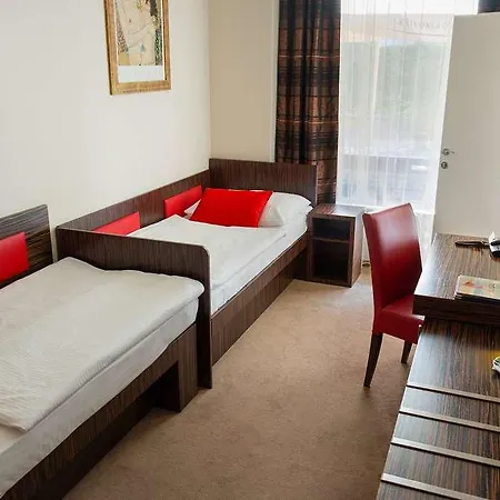 Otel Ea Crystal Palace