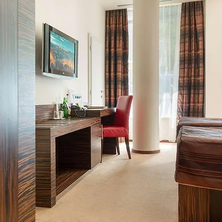 Hotel Ea Crystal Palace 4*