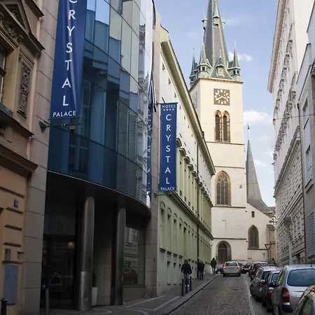 Ea Crystal Palace Prag