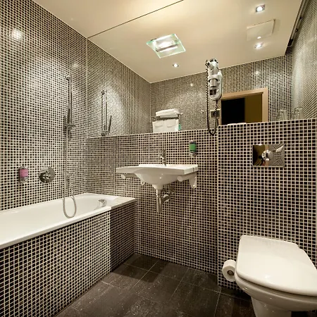 Hotell Ea Crystal Palace