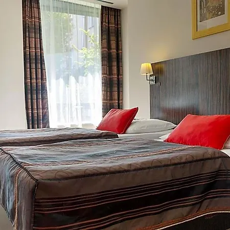 Ea Crystal Palace 4* Prague