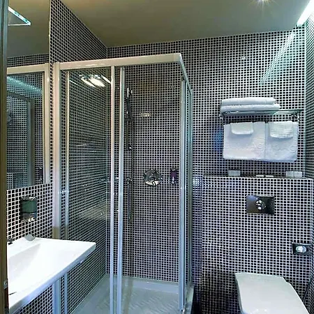 Ea Crystal Palace Prague