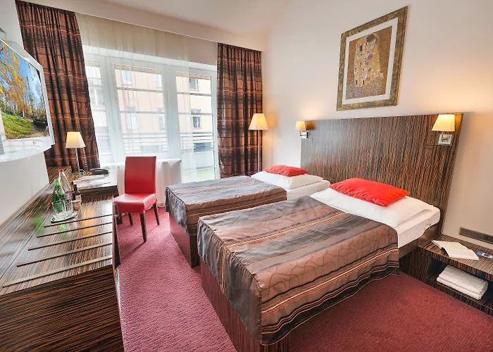 Ea 크리스탈 팰리스 프라하