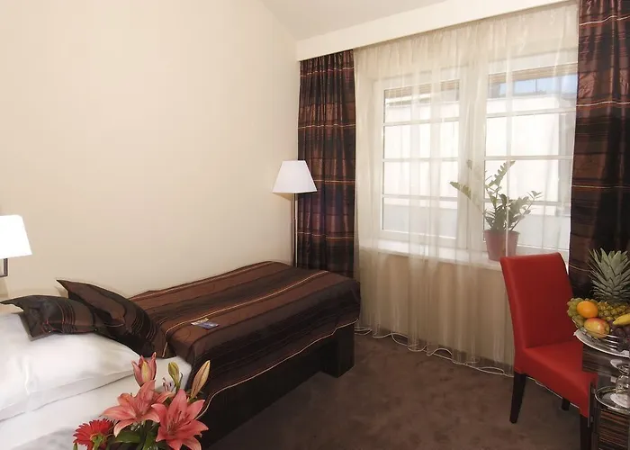 Ea 크리스탈 팰리스 4*