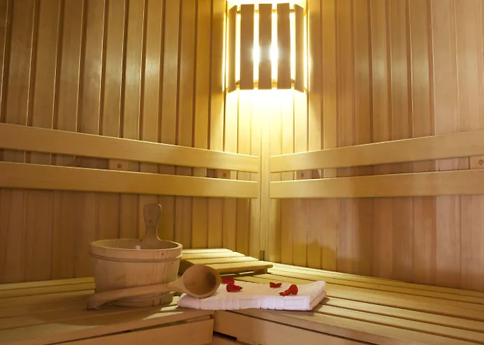 호텔 Ea 크리스탈 팰리스 4*