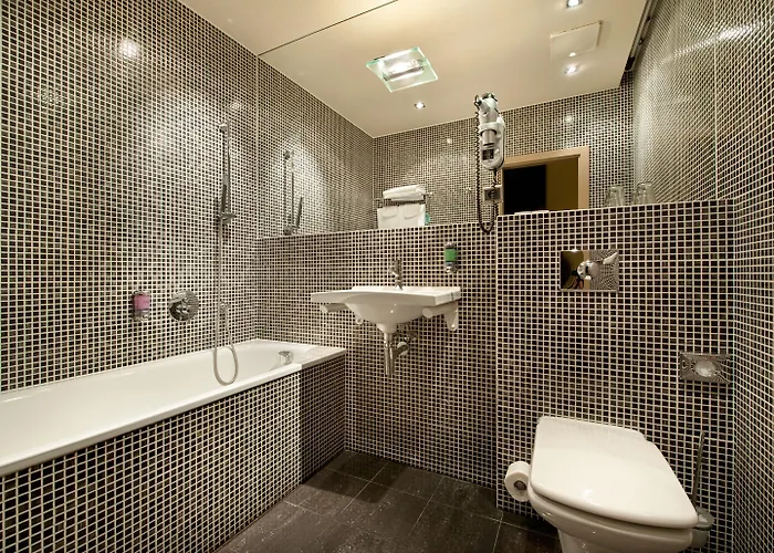 Hotel Ea Crystal Palace