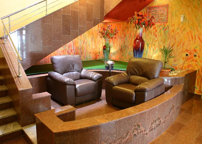 호텔 Ea 크리스탈 팰리스 4*