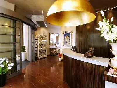 호텔 Ea 크리스탈 팰리스 4*