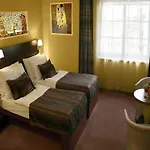 Ea Crystal Palace 4* פראג