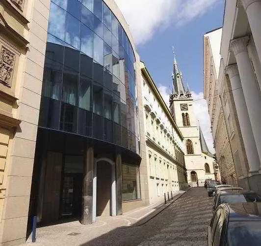 Hotel Ea Crystal Palace